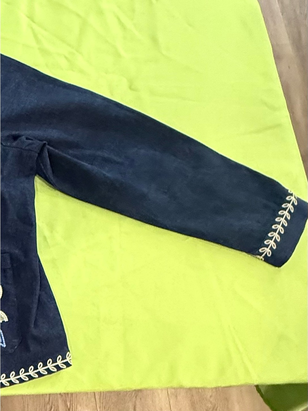 Johnny Was Women’s Navy Blue Jeans with Embroidered Cuff